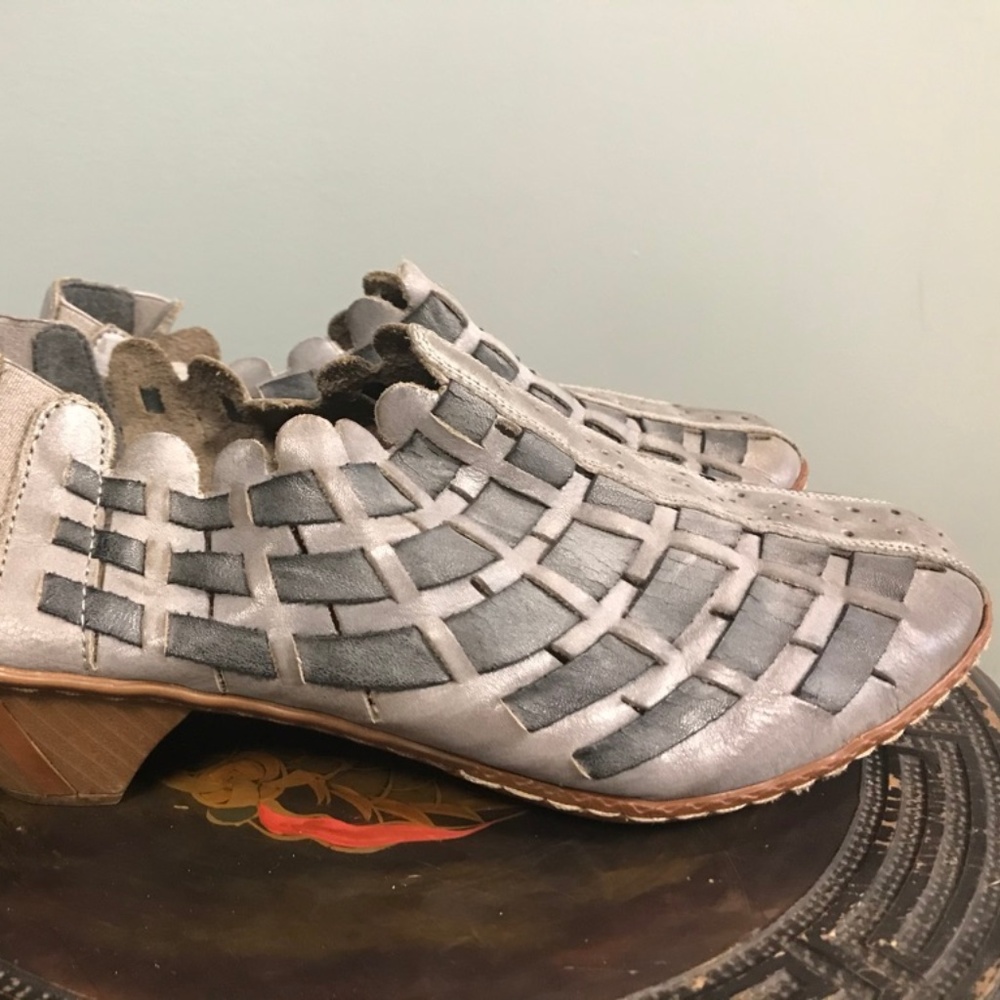 Rieker 39 Greg leather weaved shoes